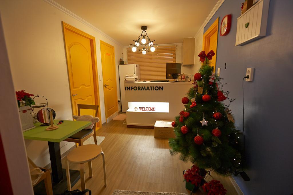 Moon Hostel Seul Esterno foto