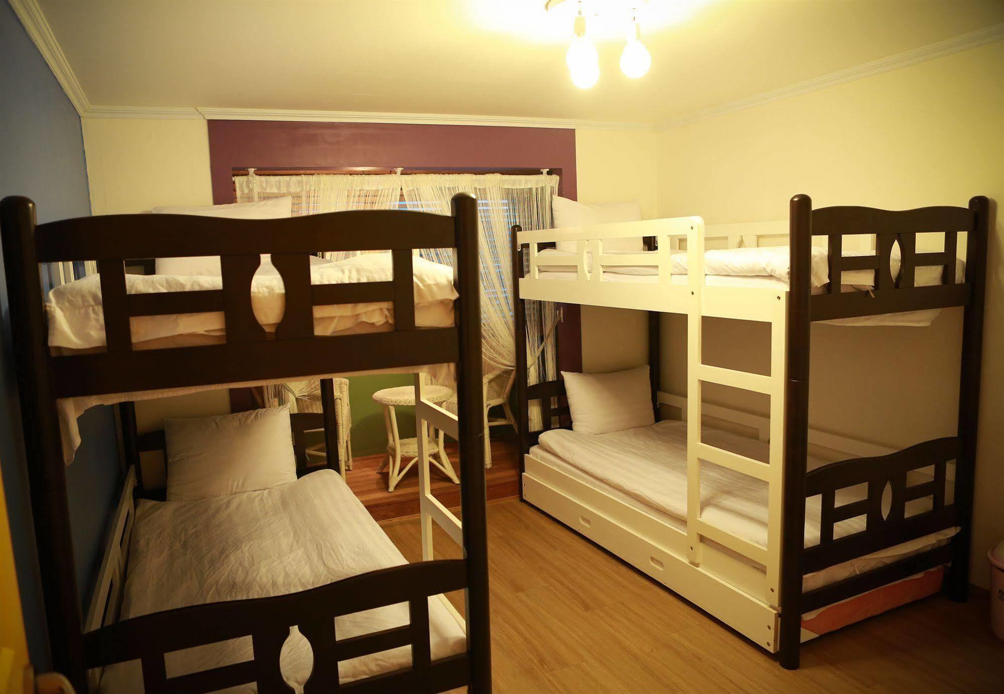Moon Hostel Seul Esterno foto