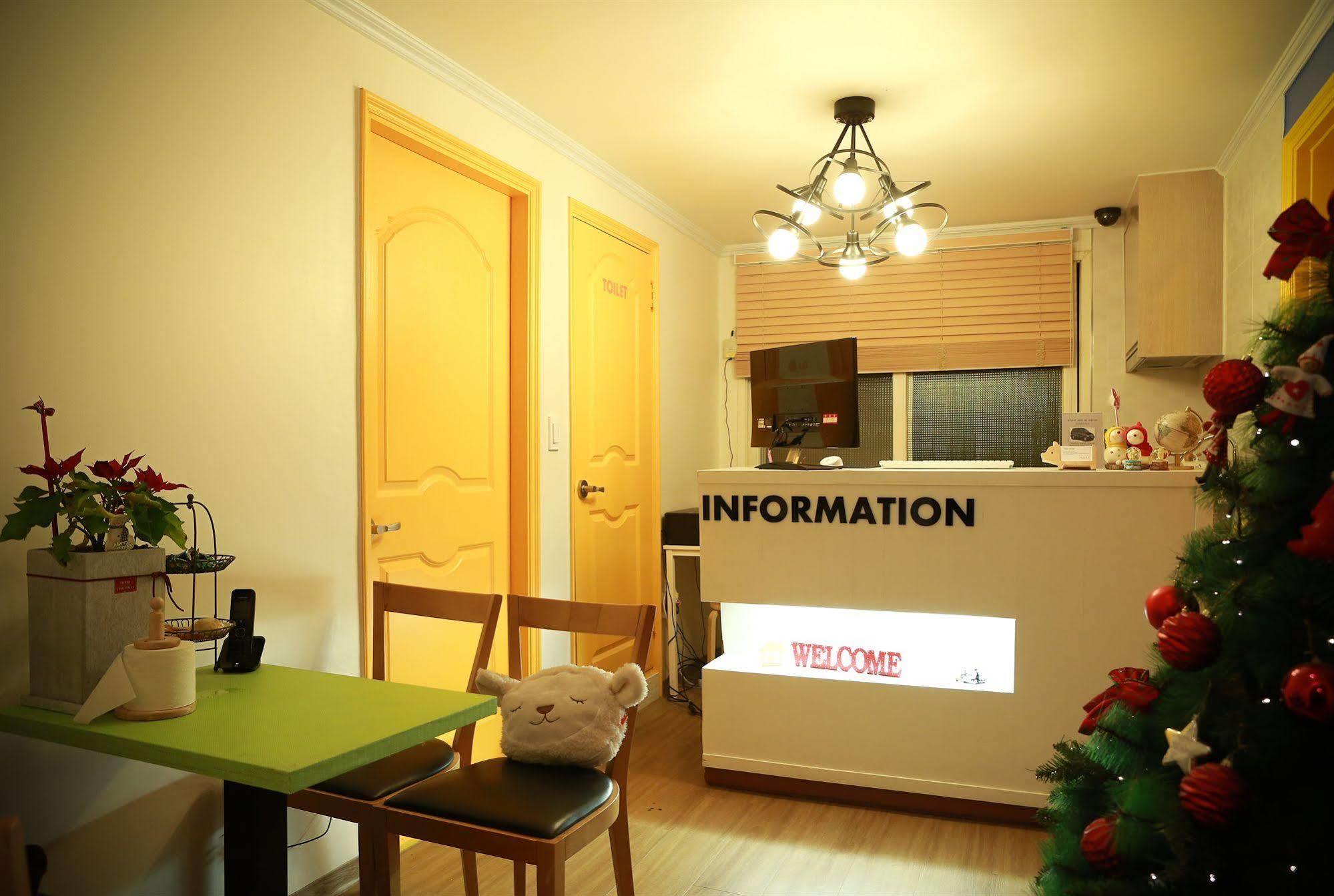 Moon Hostel Seul Esterno foto